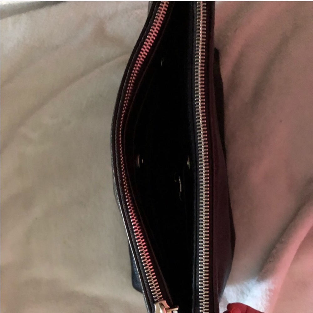 MK Crossbody - Picture 2 of 2